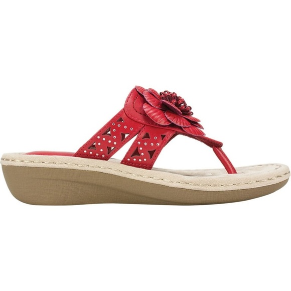 Women's Cliffs by White Mountain Cynthia Thong Sandal Berry Red Smooth - Picture 2 of 10